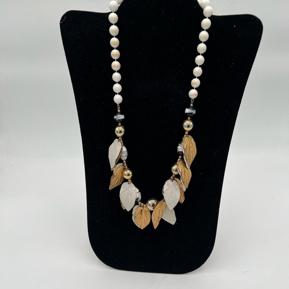 Vintage Leaves Necklace – Gold & White Leaf Accents